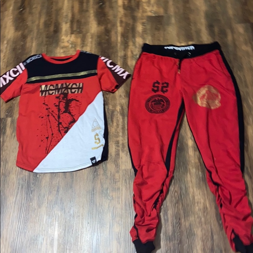 Encrypted Outfit‼️ Mint Condition🤩